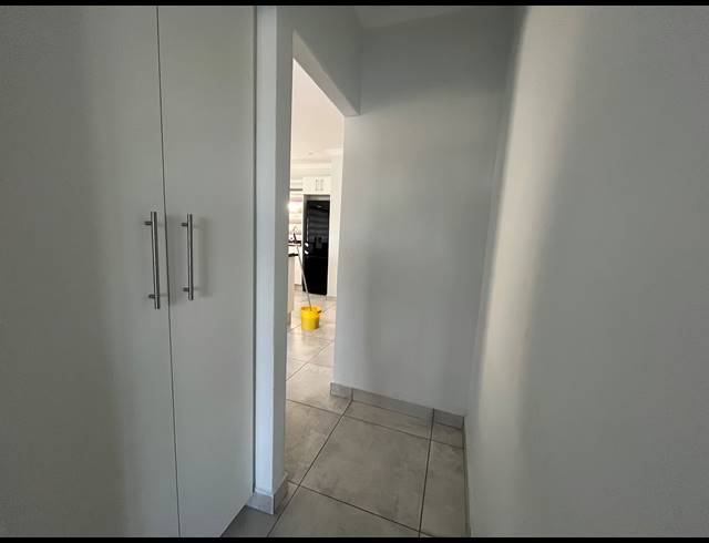 2 BEDROOM FLAT TO LET IN CRESTHOLME